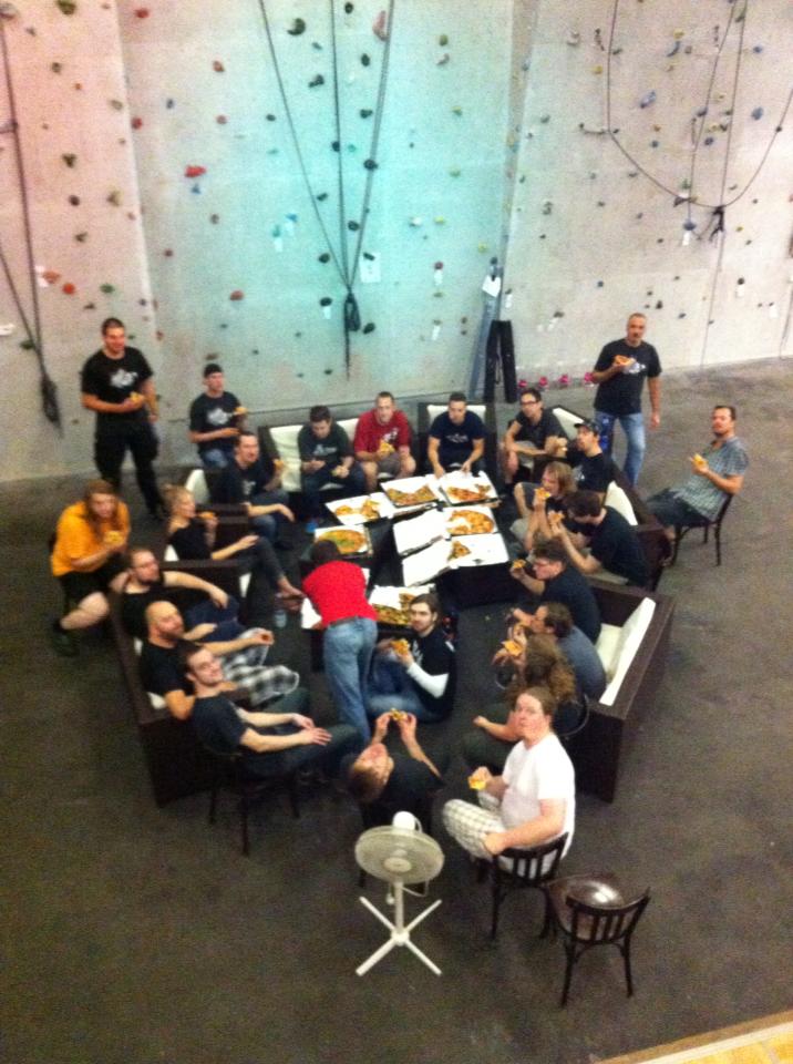 1186177 424068771036600 1641180227 n